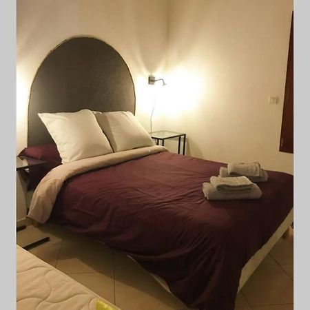 Maison Entiere Au Pied Du Plateau Du Retord 2 Chambres Sdb - Vouvray Ochiaz エクステリア 写真
