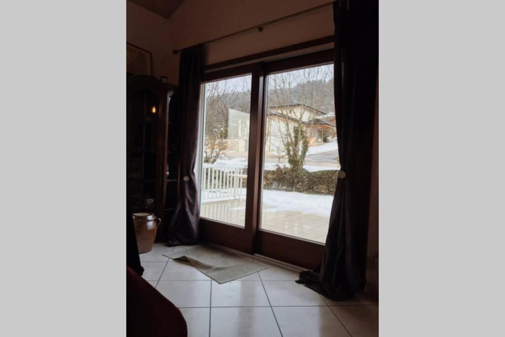 Maison Entiere Au Pied Du Plateau Du Retord 2 Chambres Sdb - Vouvray Ochiaz エクステリア 写真